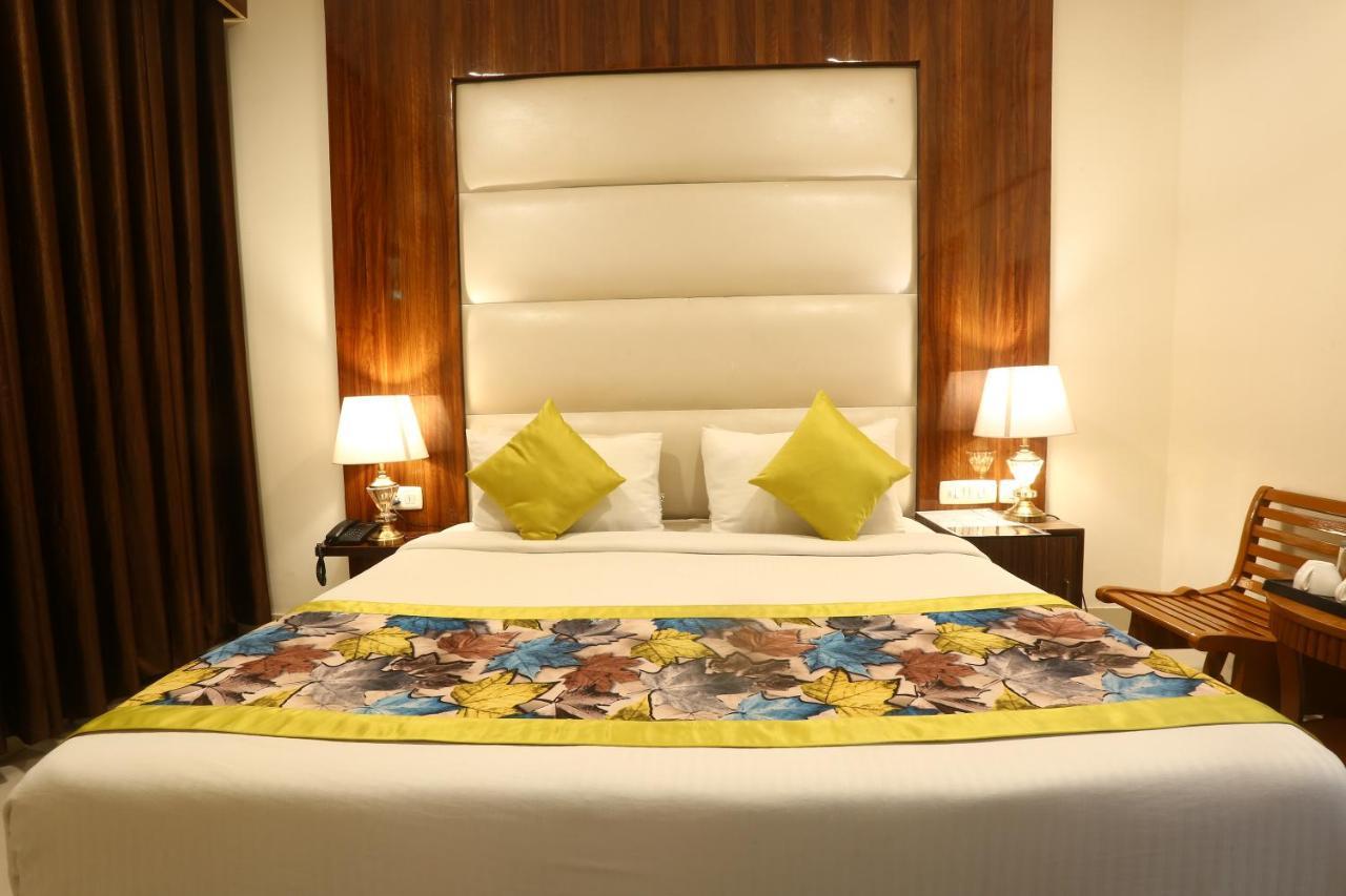 Hotel Earth Delhi  Buitenkant foto